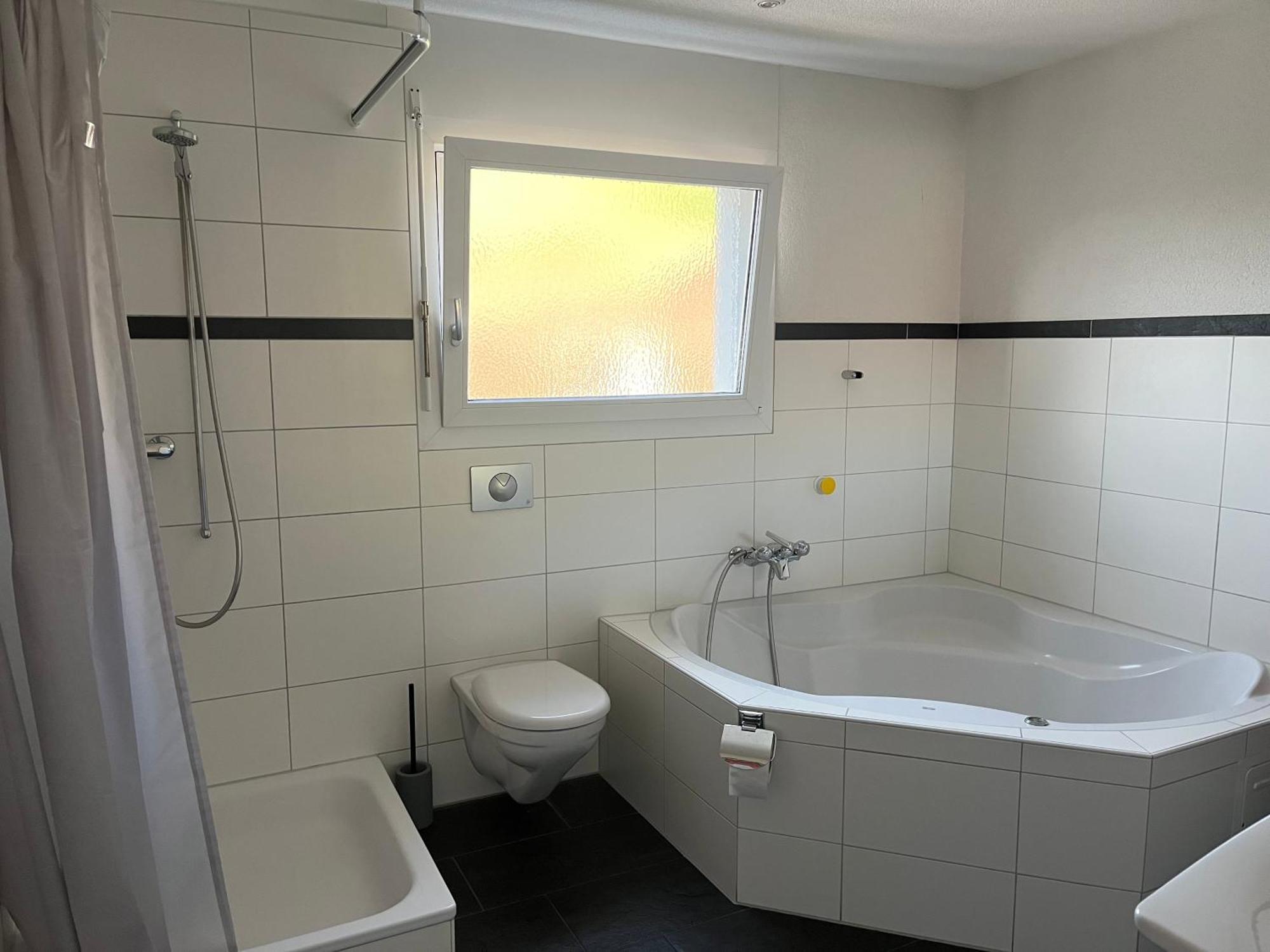 Schoene Doppelzimmer In Mandach Boettstein Bagian luar foto